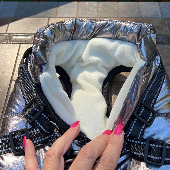 New W/ Tags PawRoll Winter Dog Jacket. Metallic Silver. Dog jacket with harness. - Picture 4 of 6